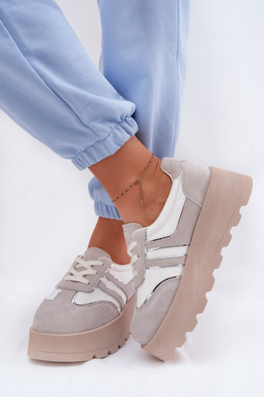 de gamuza Zapatillas modelo zapatos. con una plataforma GOE TT2N4052 el color blanco