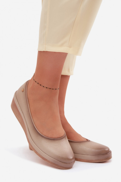 Piel zapatos Femenino con una plataforma Vinceza 39987 beige