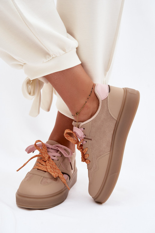 Zapatillas modelo zapatos. FemeninoPodAójnymi SznuróAkami color marrón Relisa