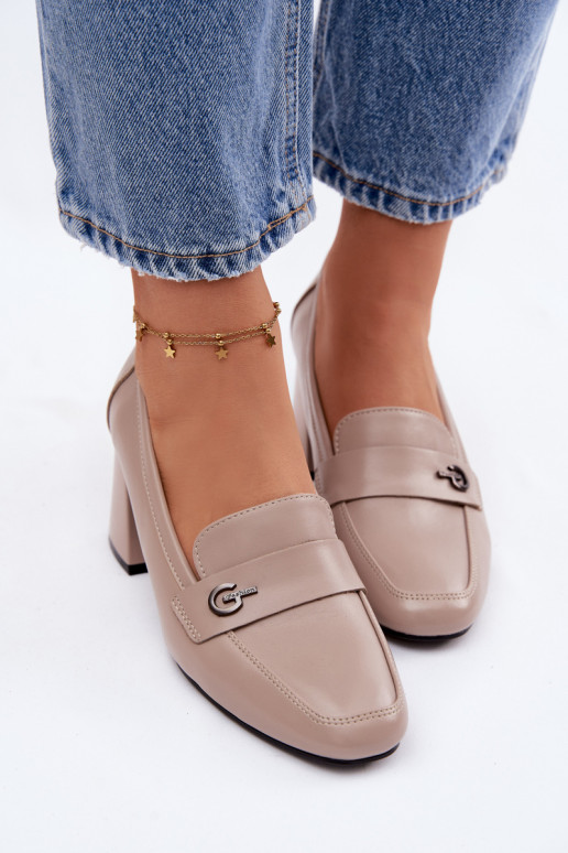 Piel zapatos Femenino con tacones Vinceza 18119 beige