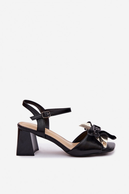 Sandalias de tacón alto para mujer. Con decoraciones Una flor Vinceza 20283 de color negro