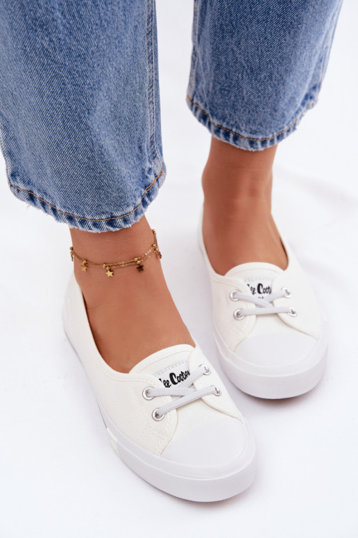 Zapatillas Zapatos de ocio Lee Cooper LCEN-26-31-4356 el color blanco
