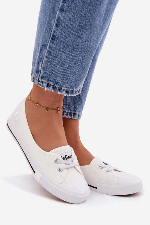 Zapatillas Zapatos de ocio Lee Cooper LCEN-26-31-4356 el color blanco