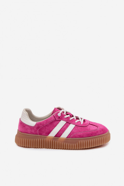 de gamuza Zapatillas modelo zapatos. Femenino con una plataforma color rosa Tiene querisae