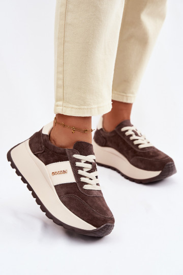 Zapatillas modelo zapatos. Femenino con una plataformaActivadoturalnego de gamuzau CzekoladoAe Rosinae 2