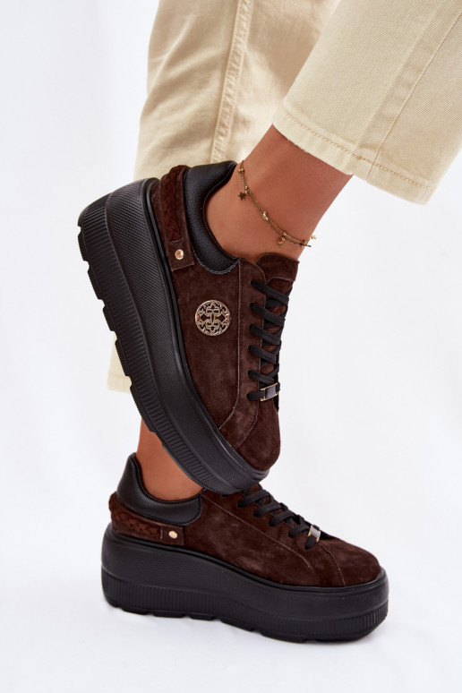 Piel de gamuza Zapatillas modelo zapatos. Femenino con una plataforma D&A LR61-7094 CzekoladoAe