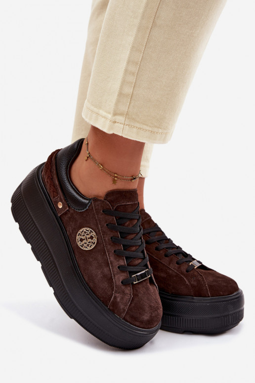 Piel de gamuza Zapatillas modelo zapatos. Femenino con una plataforma D&A LR61-7094 CzekoladoAe