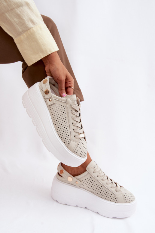 Piel con elementos calados Zapatillas modelo zapatos. Femenino con una plataforma con correas Activado Pięcie D&A LR61-7088 beig