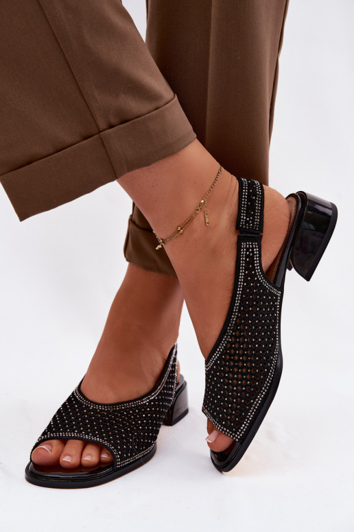 Decorado Sandalias caladas Femenino de gamuza reloj D&A CR61-3131 de color negro