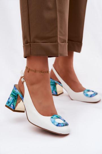 Sandalias de cuero de tacón alto para mujeres con hebillas D&A LZ61-2010 blancas 2