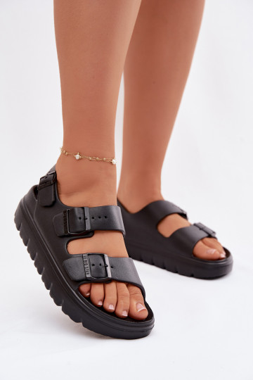 Zapatillas ligeras Sandalias de mujer con una plataforma Big Star TT274A031 de color negro