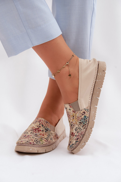 Botas de piel de mujer. Tiene queciejka 03512-67 Colores diferentes