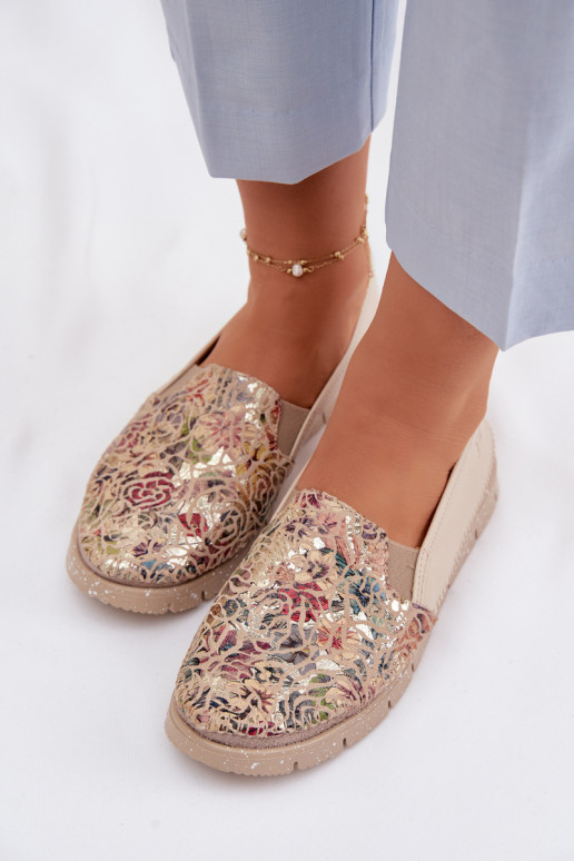 Botas de piel de mujer. Tiene queciejka 03512-67 Colores diferentes