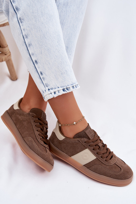 Zapatillas modelo zapatos. Femenino Big Star TT274116 color marrón