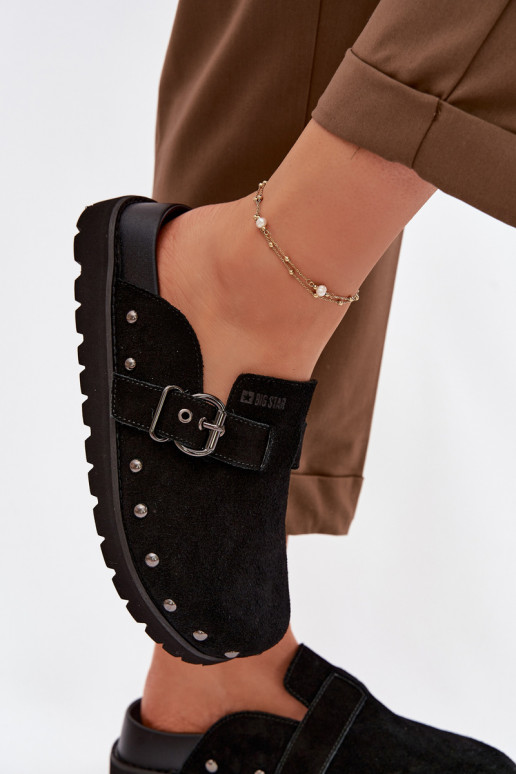 Zapatillas Zuecos de gamuza con una plataforma con remaches I con hebillas Big Star TT274951 de color negro