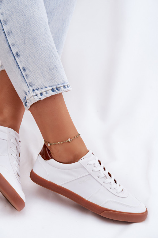 Zapatillas modelo zapatos. Femenino Big Star TT274366 el color blanco