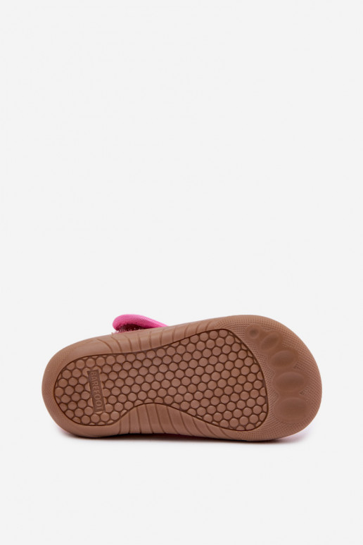 Zapatillas Barefoot Infantil Tiene queriquitas con corazones con sujetadores adhesivos Milami color rosa Talirae