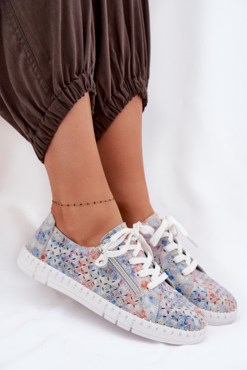 Zapatos con elementos calados de ante con detalles color plata Kamelia