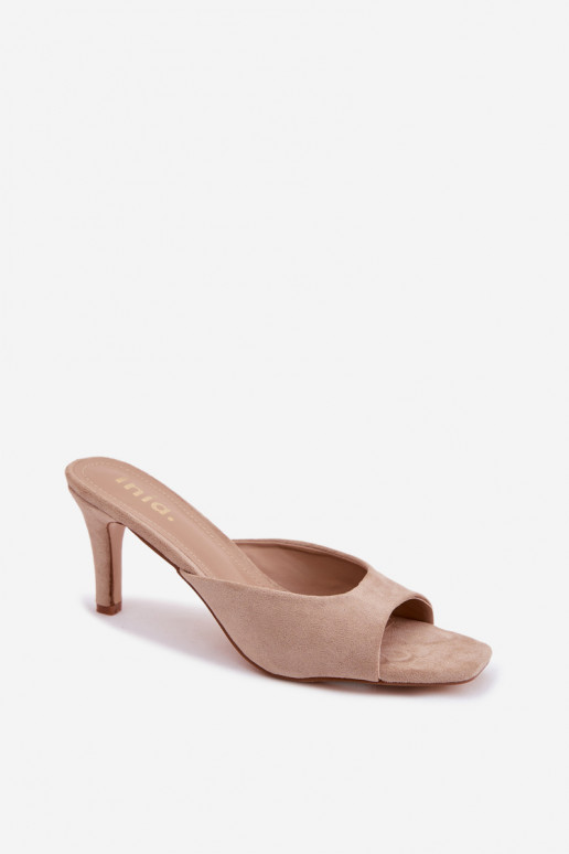 zapatillas de mujer Activado Smukłym Obcasie beige Revina