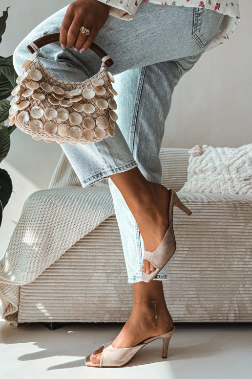 zapatillas de mujer Activado Smukłym Obcasie beige Revina