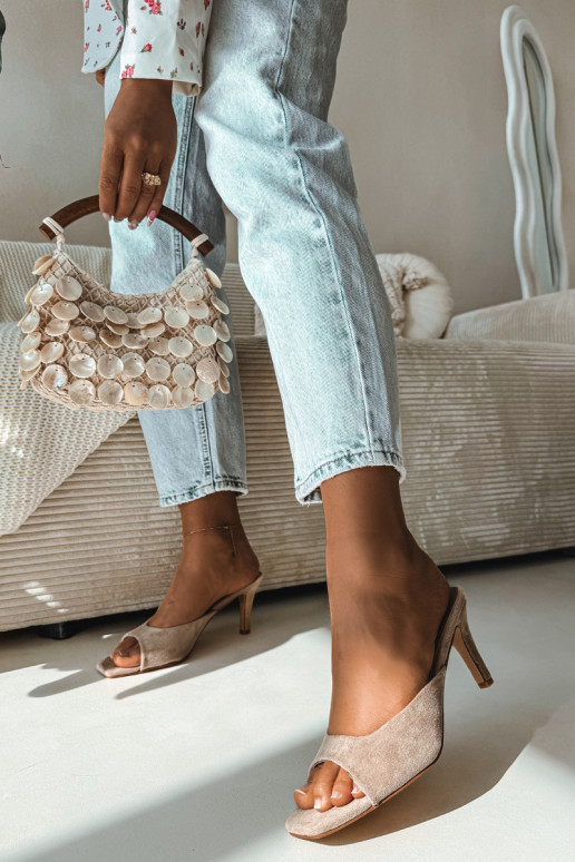 zapatillas de mujer Activado Smukłym Obcasie beige Revina