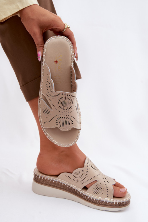 Zapatillas de cuero Femenino con una plataforma S.Barski GR61-5915 beige