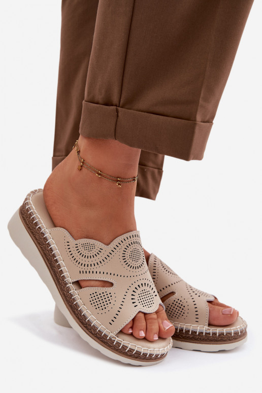 Zapatillas de cuero Femenino con una plataforma S.Barski GR61-5915 beige