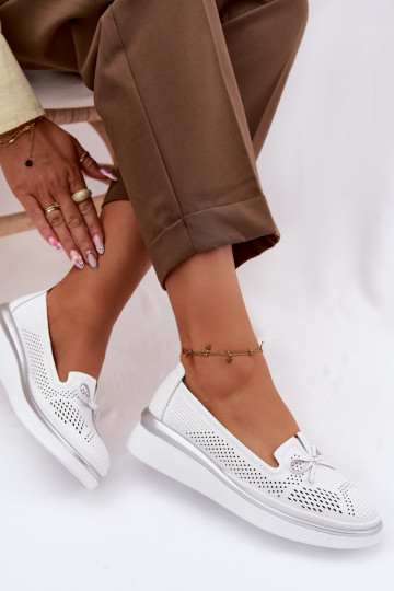 Piel con elementos calados zapatos con una plataforma S.Barski LR61-7043 el color blanco