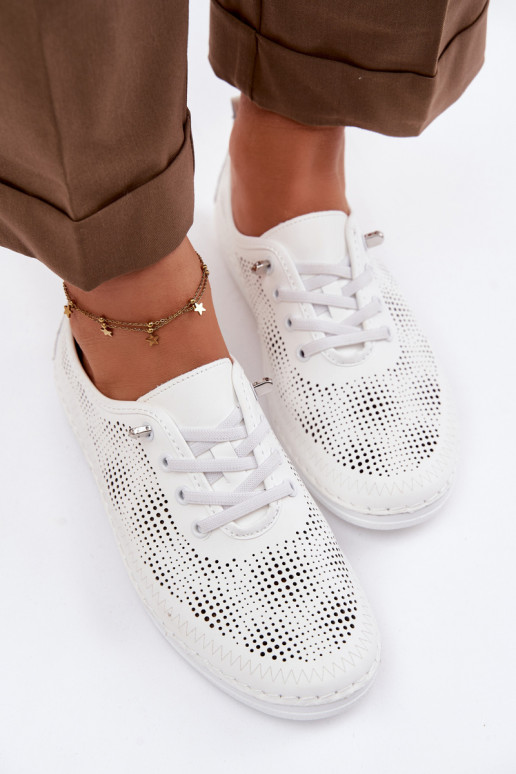 Piel con elementos calados zapatos Femenino S.Barski LR61-7083 el color blanco