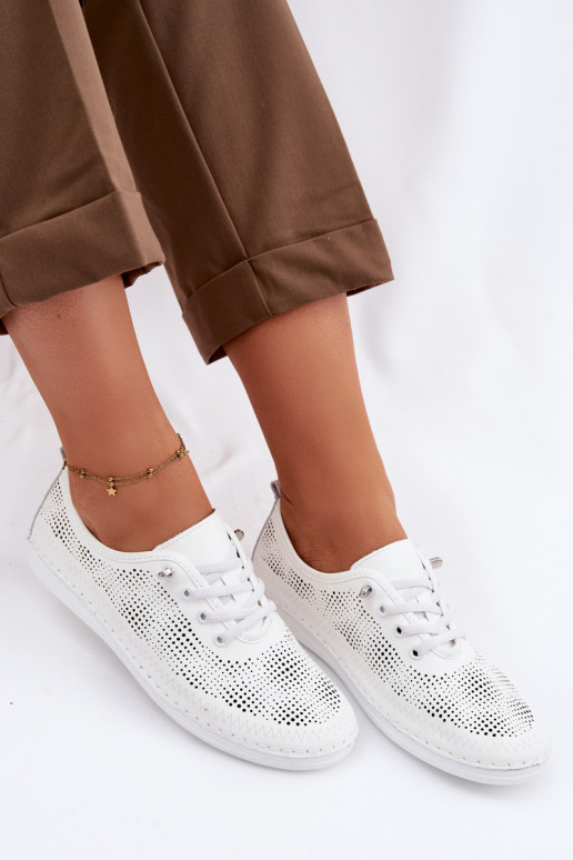 Piel con elementos calados zapatos Femenino S.Barski LR61-7083 el color blanco