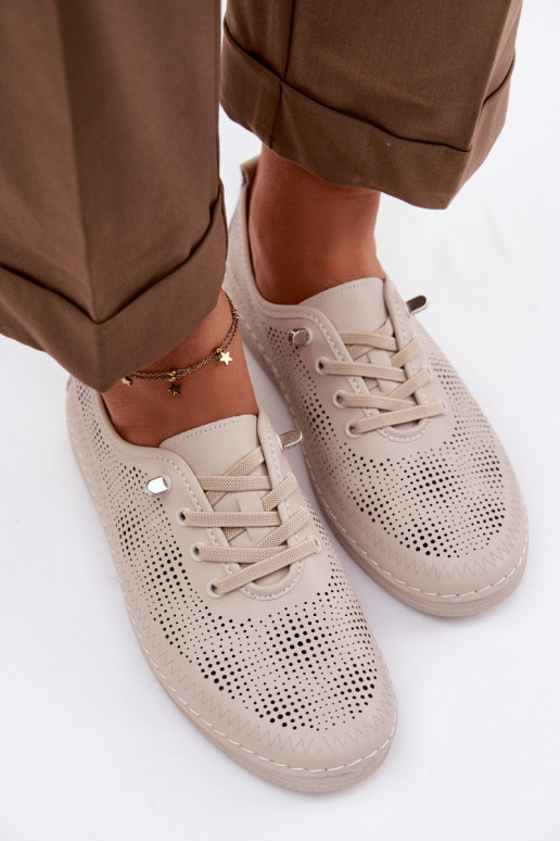 Piel con elementos calados zapatos Femenino S.Barski LR61-7083 beige