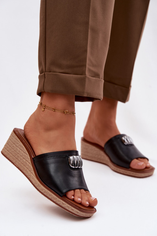 zapatillas de mujer con una plataformaImitacją Plecionki Sergio Leone KL325 de color negro