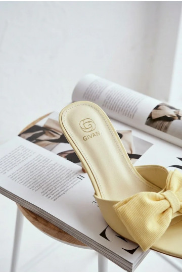 zapatillas de mujer con tacones finos con cintas color amarillo Jelessa