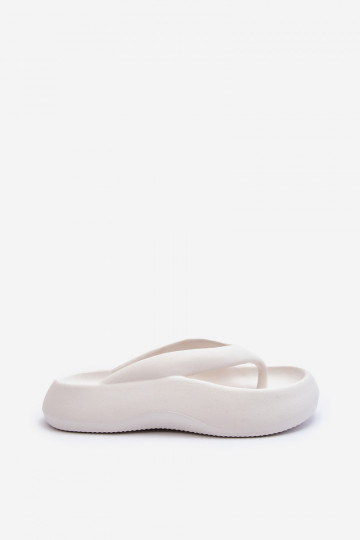 Zapatillas de mujer con espuma. Zapatillas el color blanco Roux