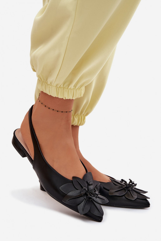Sandalias de mujer con tacones anchosDekoracyjnym Una flor de color negro Telivette