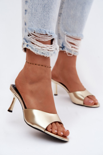 Zapatillas de piel sintética con tacones delgados color dorado Melissea 2