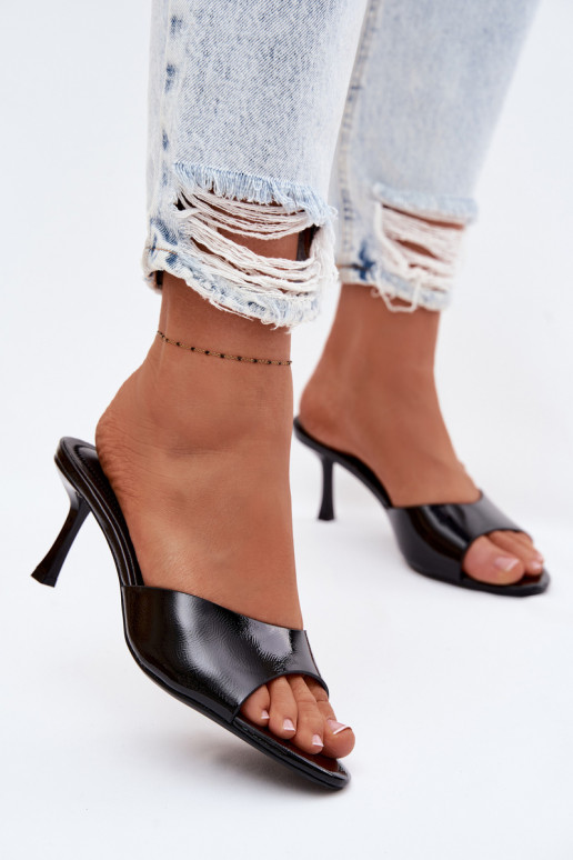 con efecto barniz ZapatillasImitacji Skóry con tacones finos de color negro Melissea