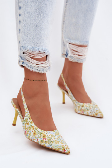 Sandalias de mujer decoradas con tacones delgados y flores color amarillo Olivelle 2