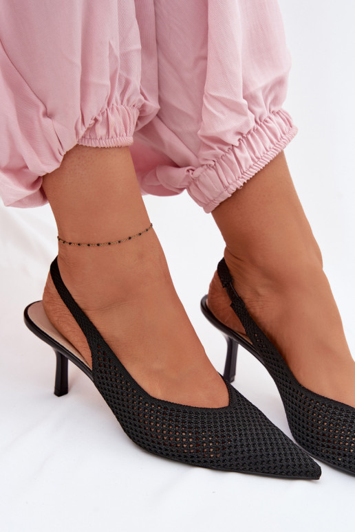 Sandalias de mujerredgo Tiene queterialu con tacones finos de color negro Emiliana