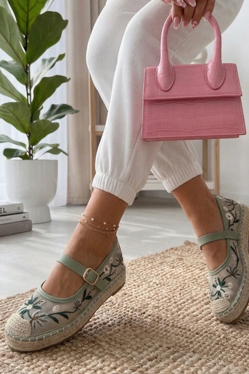 Espadrilles verdes... 2