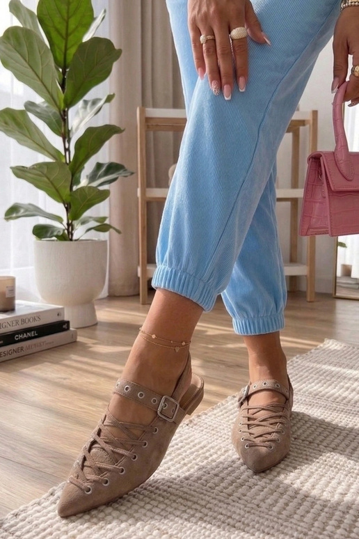 Bailarinas color caramelo con talón...