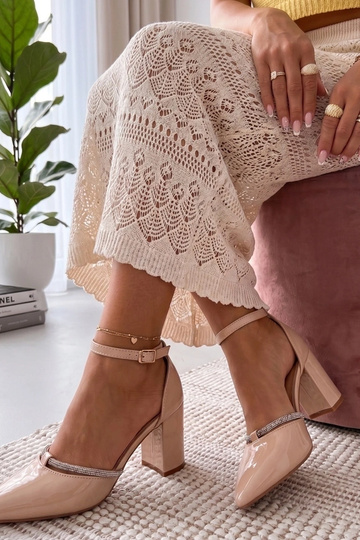 Zapatos lustrados color...