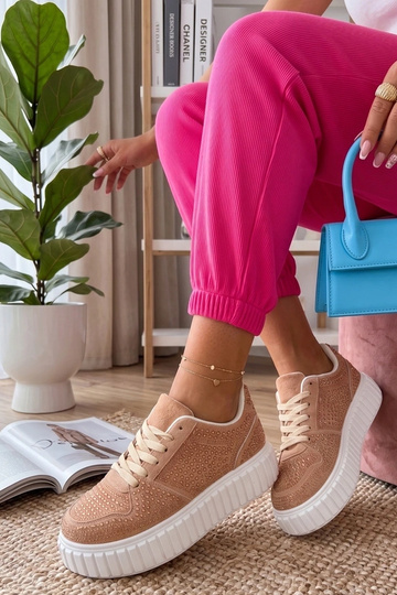 Zapatillas deportivas color arena con plataforma y circonitas Aurora