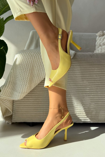Sandalias de mujer con tacones finos amarillas Sevina 2