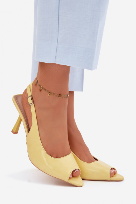 Sandalias de mujer con tacones finos amarillas Sevina