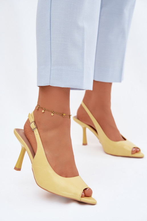 Sandalias de mujer con tacones finos amarillas Sevina