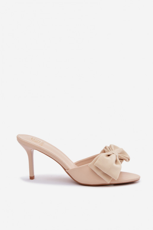 Zapatillas de mujer con tacones delgados y lazos color arena Jelessa