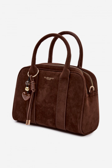 Bolso tipo maleta de ante con llaveros color chocolate Sorielle 2