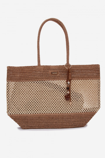 Bolso shopper grande trenzado con colgante color marfil Lucette