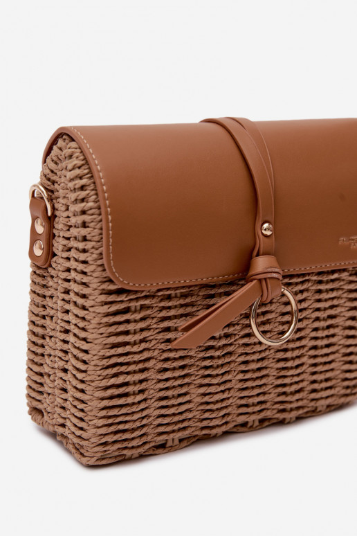 Trenzado un bolso pequeño con cadenas Tiene querrón Renara